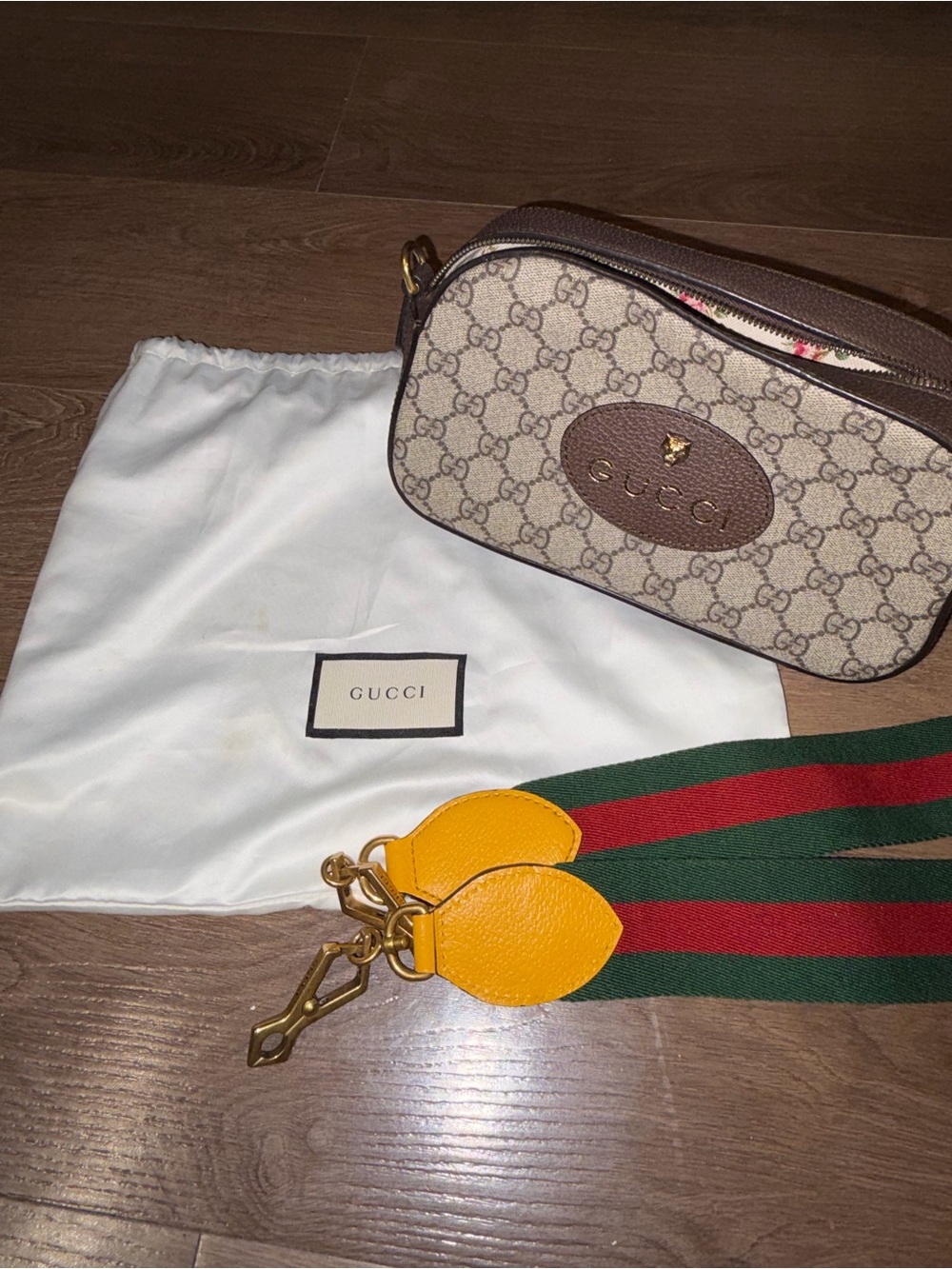Gucci Neo Vintage GG Supreme Crossbody Messenger Bag